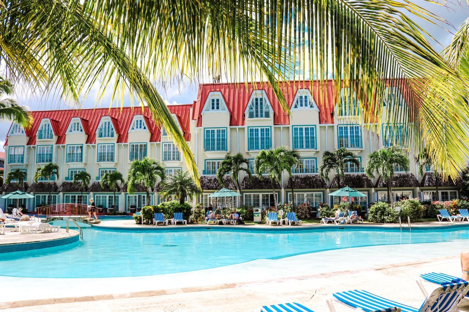 Hotel with all-inclusive - Coco Palm