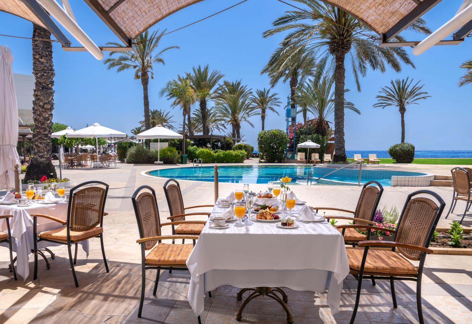 Hotel with all-inclusive - Constantinou Bros Athena Beach Hotel