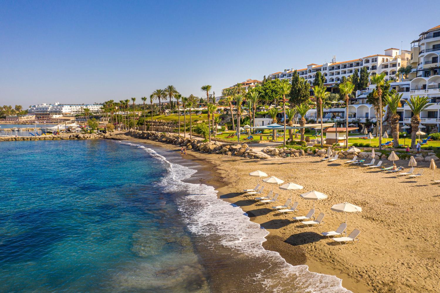 Hotel with all-inclusive - Coral Beach Hotel & Resort Cyprus