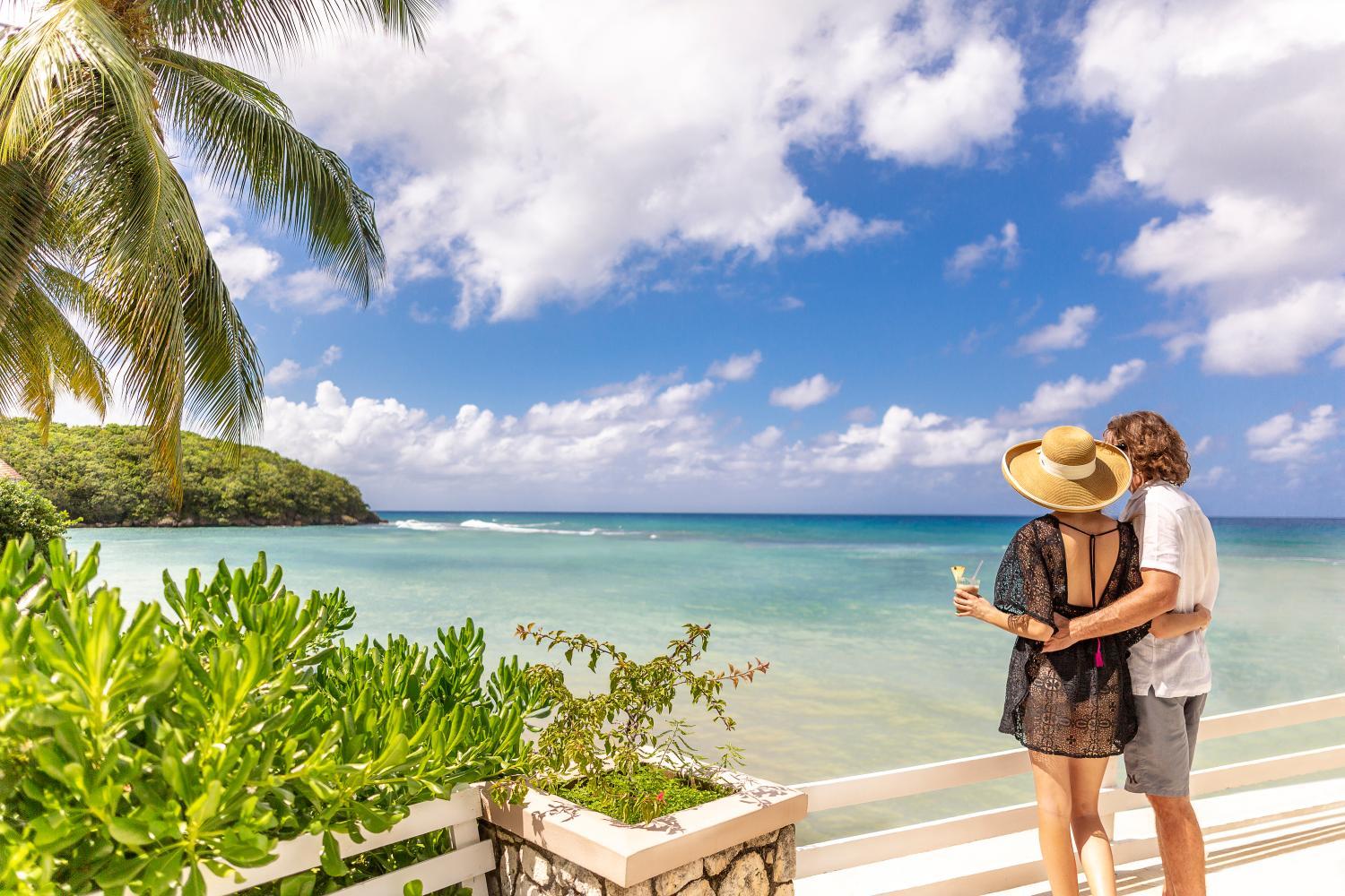 Hotel with all-inclusive - Couples Sans Souci