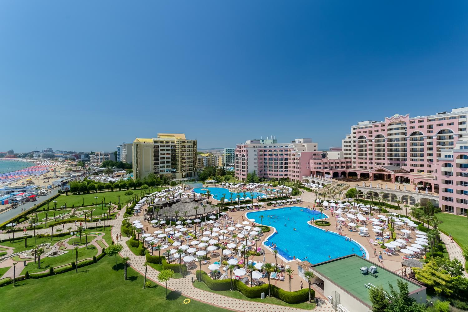 Hotel with all-inclusive - DIT Majestic Beach Resort - Ultra All Inclusive