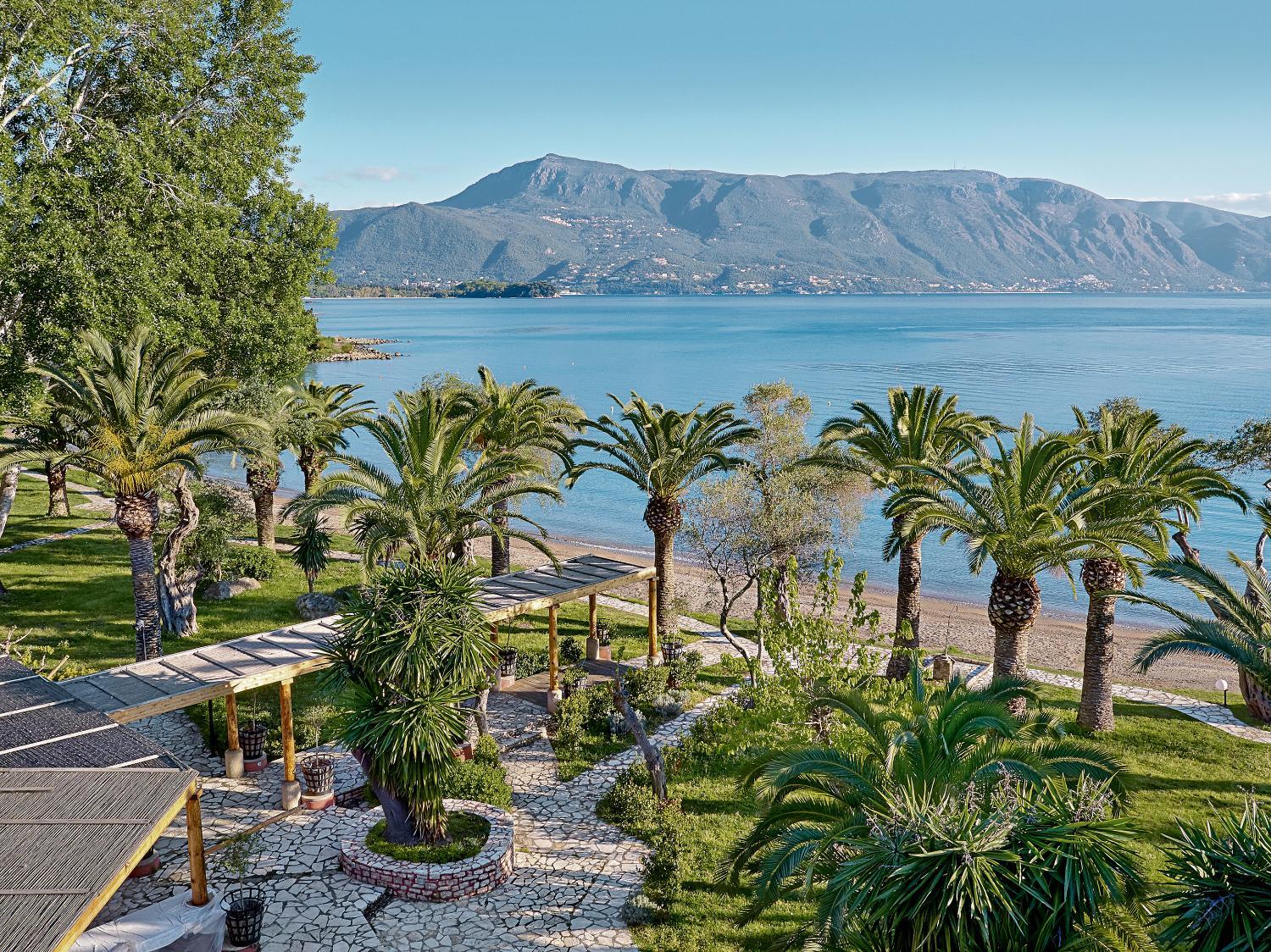 Hotel with all-inclusive - Grecotel LUXME Daphnila Bay