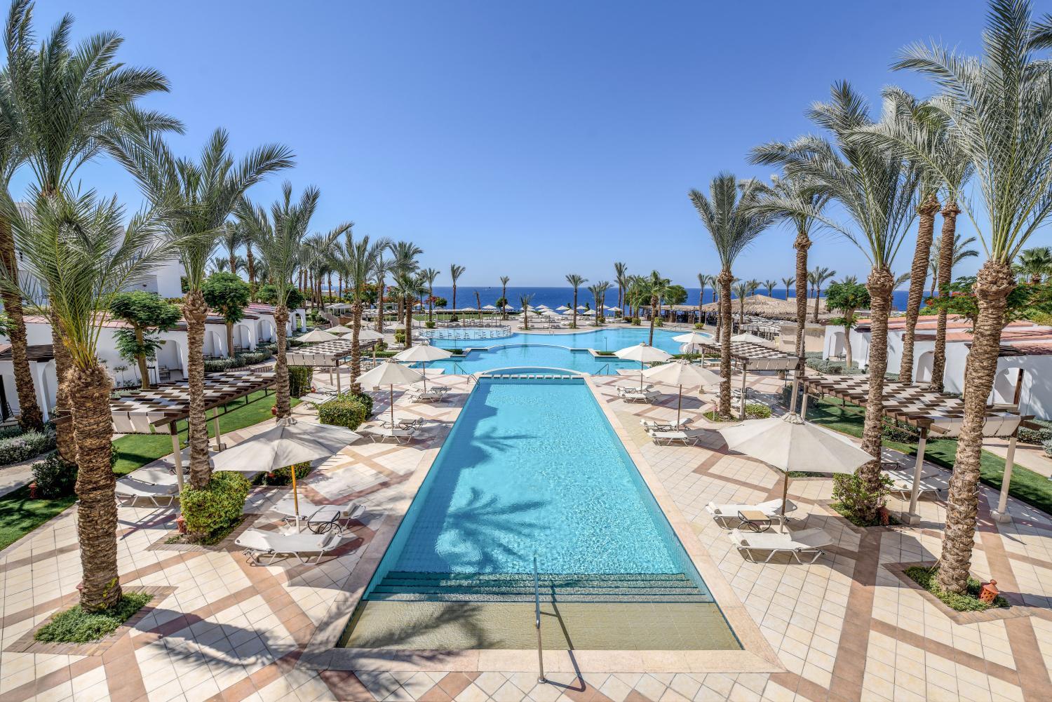 Hotel with all-inclusive - Jaz Fanara Resort