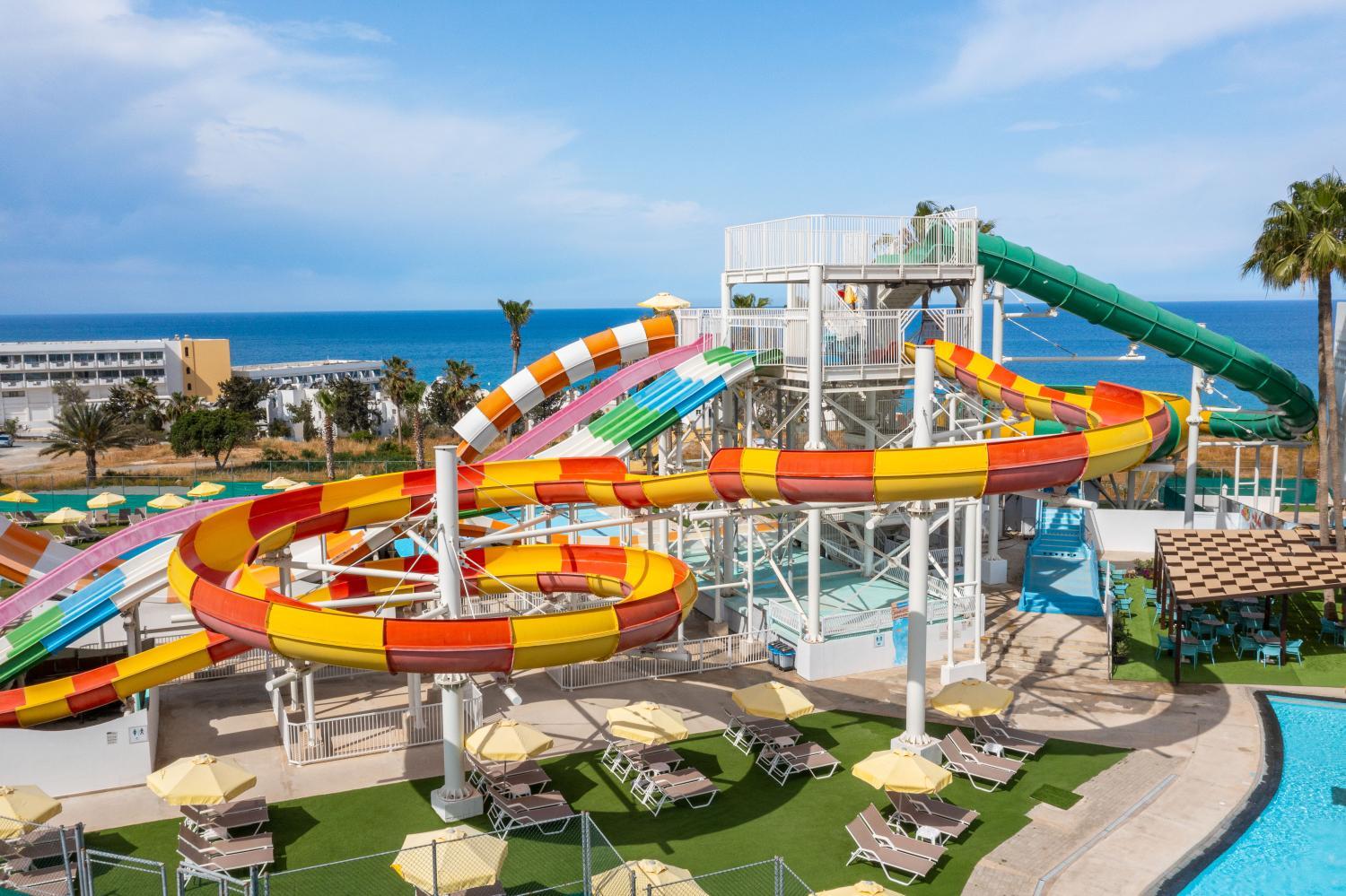 Hotel with all-inclusive - Leonardo Laura Beach & Splash Resort