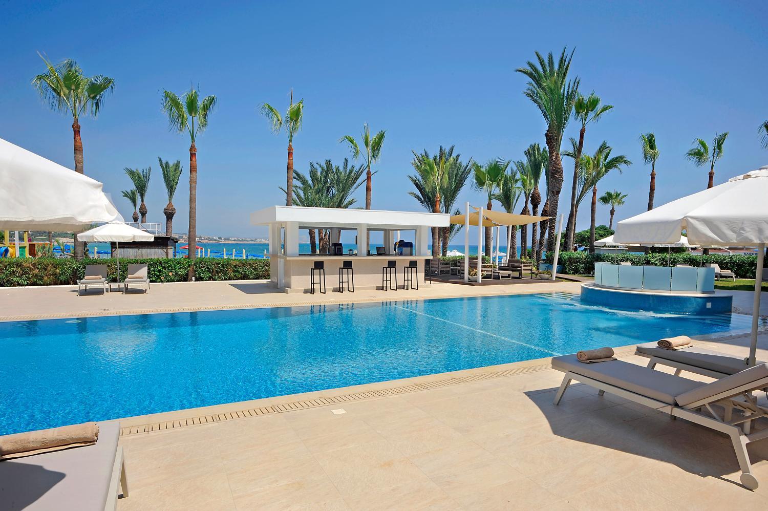 Hotel with all-inclusive - Okeanos Beach Boutique Hotel