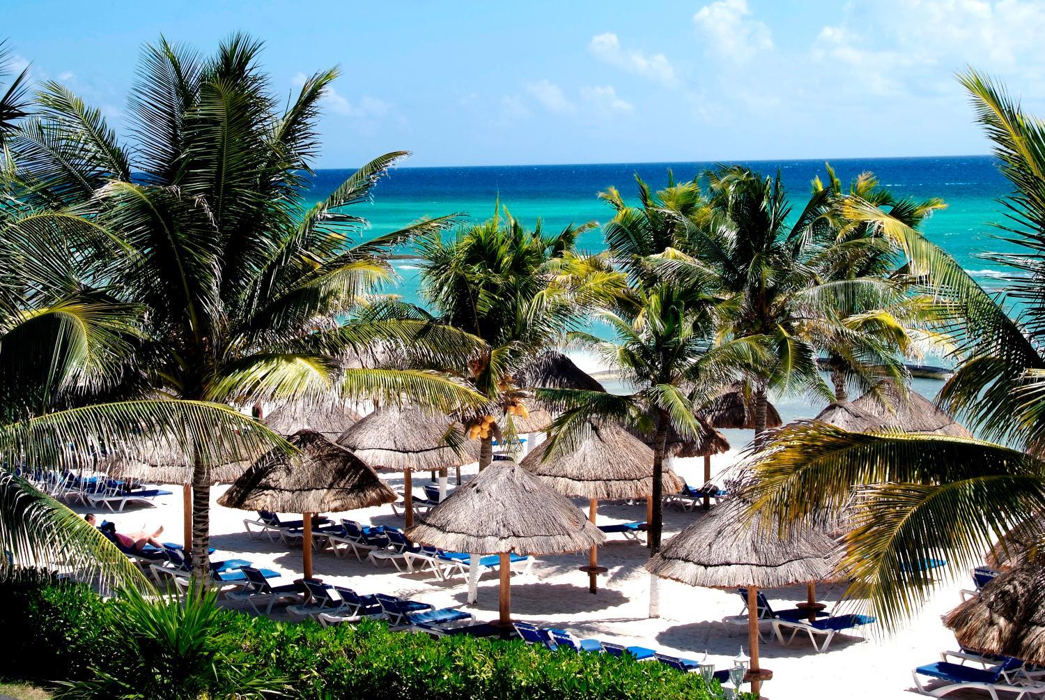 Hotel with all-inclusive - Sandos Caracol Select Club
