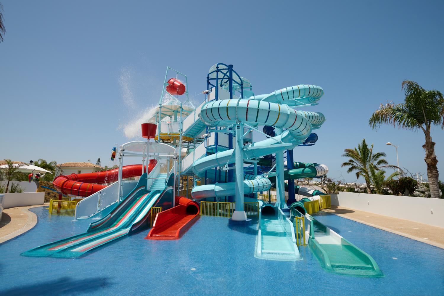 Hotel with all-inclusive - Sunrise Oasis Hotel & Waterpark
