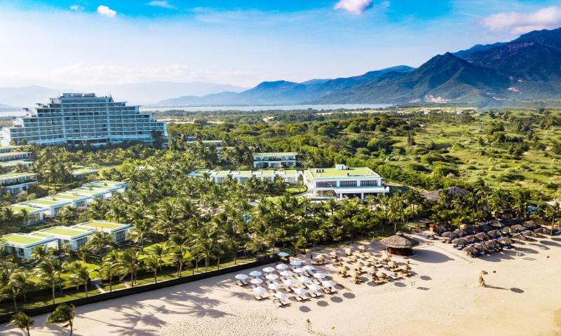 Hotel for Adults only - Cam Ranh Riviera Beach Resort & Spa