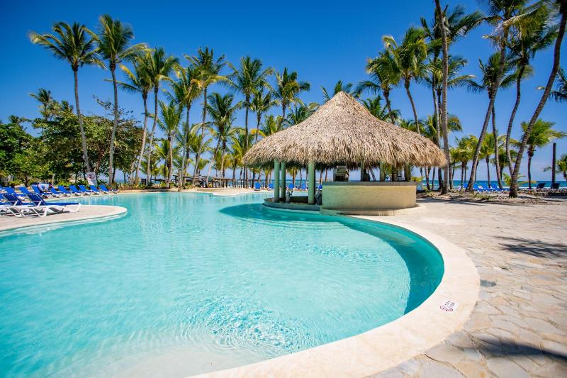 Hotel for Adults only - Coral Costa Caribe Beach Resort - All Inclusive