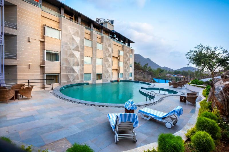 Hotel for Adults only - jüSTa Sajjangarh Resort & Spa, Udaipur