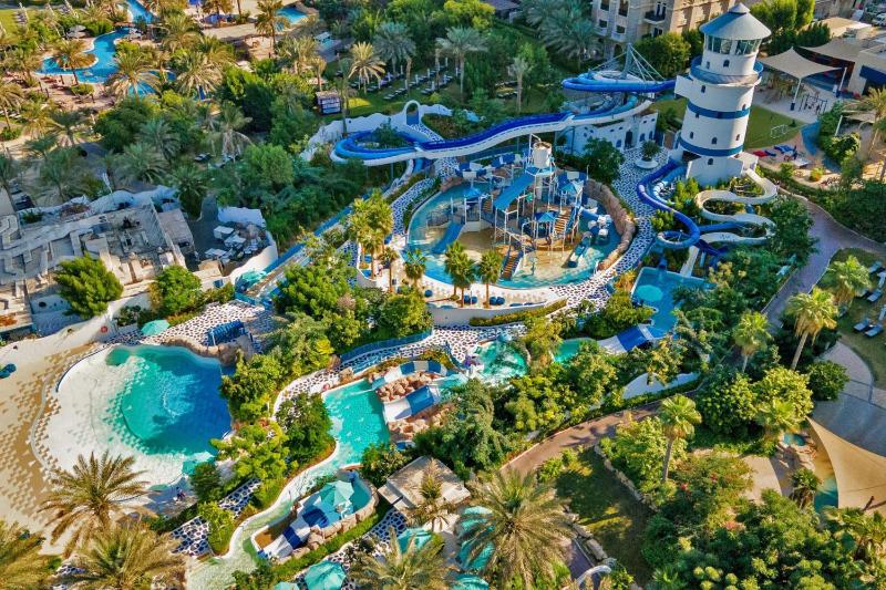 Hotel for Adults only - Le Meridien Mina Seyahi Beach Resort & Waterpark