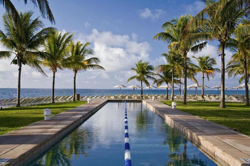 Hotel for Adults only - Lighthouse Pointe at Grand Lucayan Resort