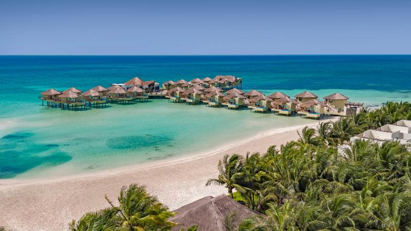 Hotel for Adults only - Palafitos Overwater Bungalows