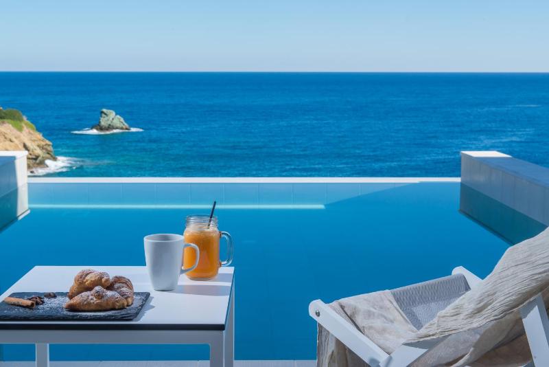 Hotel for Adults only - Peninsula Resort & Spa