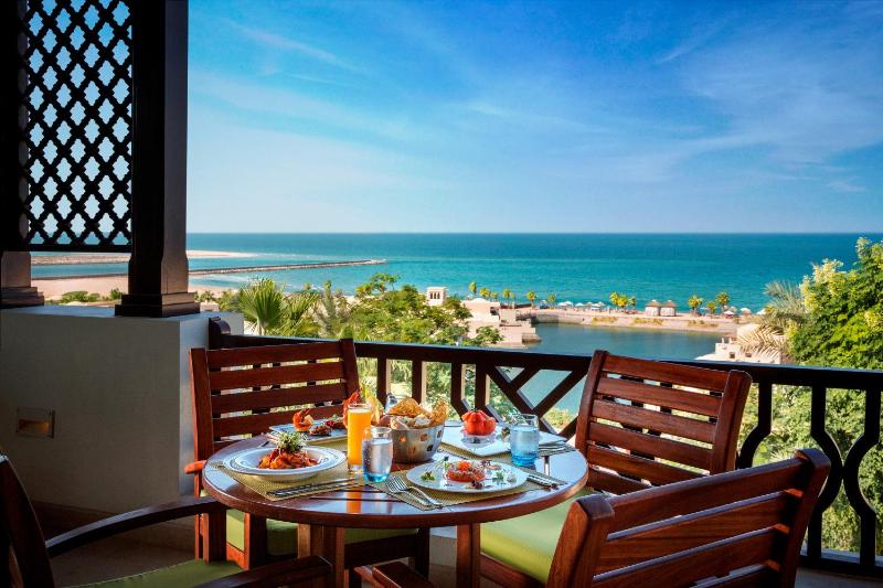 Hotel for Adults only - The Cove Rotana Resort