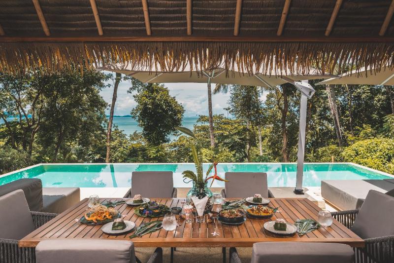 Hotel for Adults only - Villa Escape Burasari